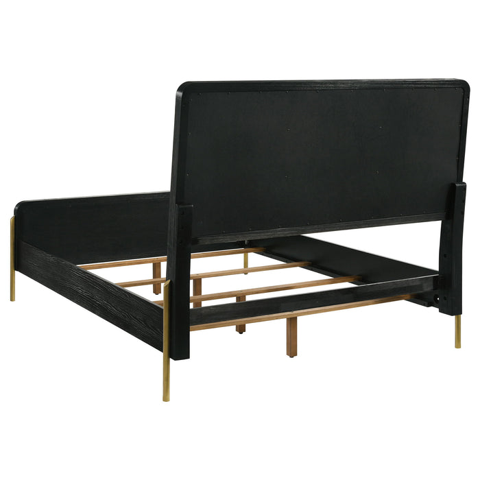 Arini 5-piece Eastern King Bedroom Set Cream and Black