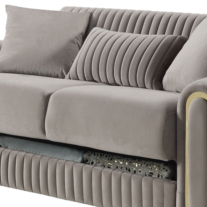 Ruby - Loveseat
