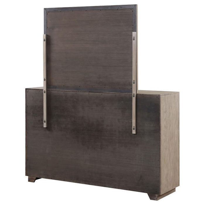 Kenora - 6-Drawer Dresser