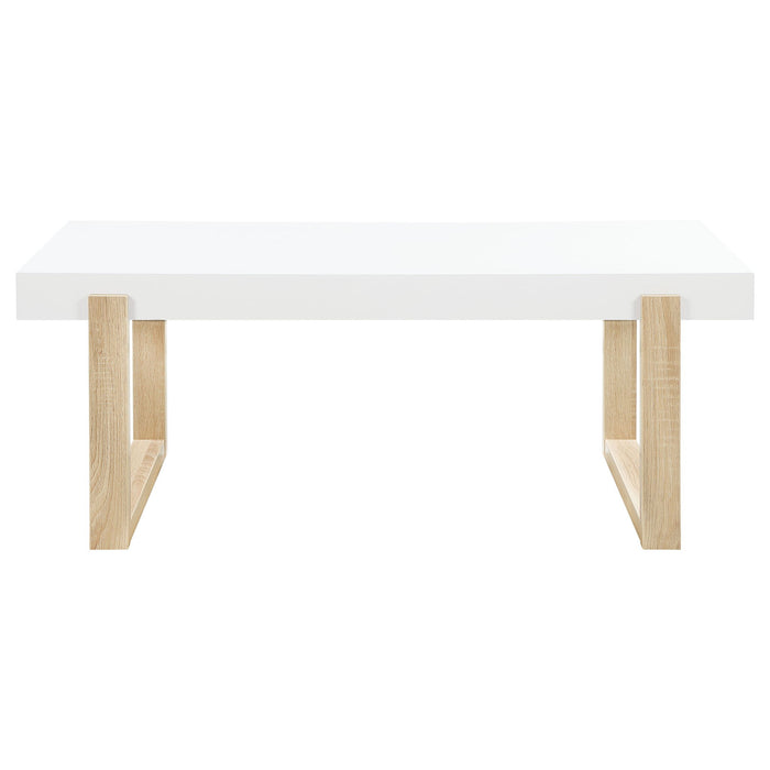Gwen - Table