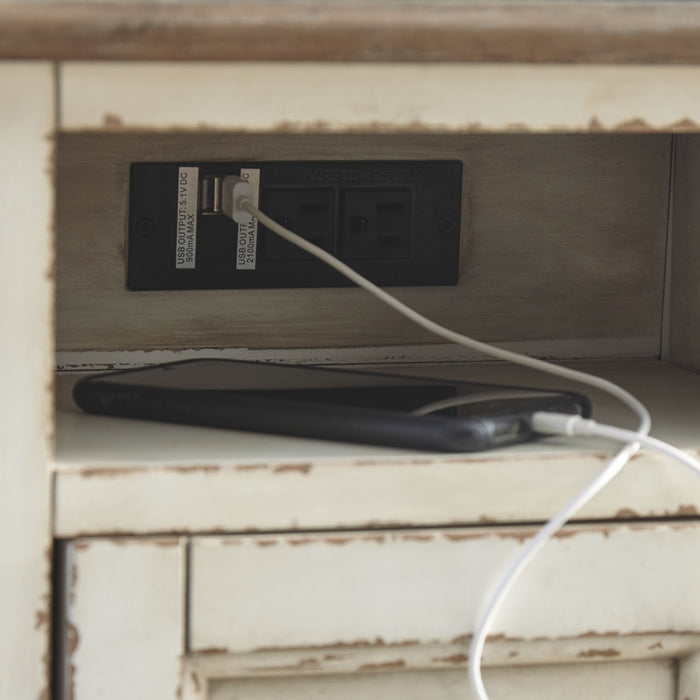 Realyn - Chair Side End Table - AC / USB - White / Brown