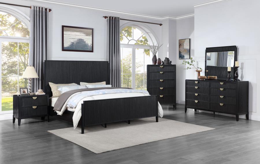 Brookmead - 5-Drawer Bedroom Chest - Black