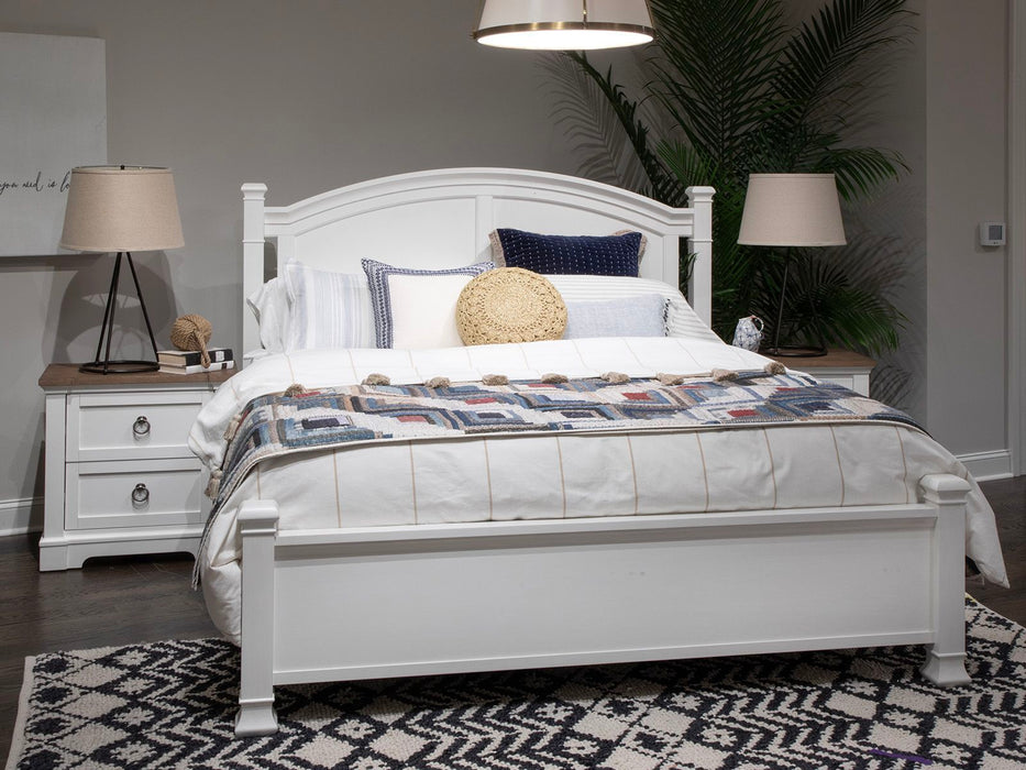 Kingston - Panel Bed