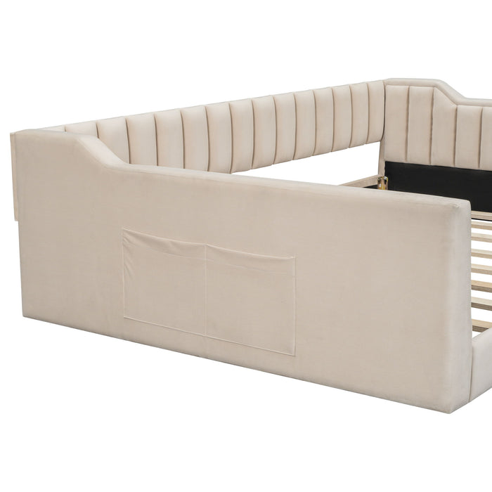Daybed With Side Storage Pocket