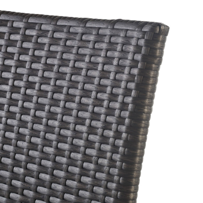 Outdoor Wicker Barstools With Rattan And Iron Frame