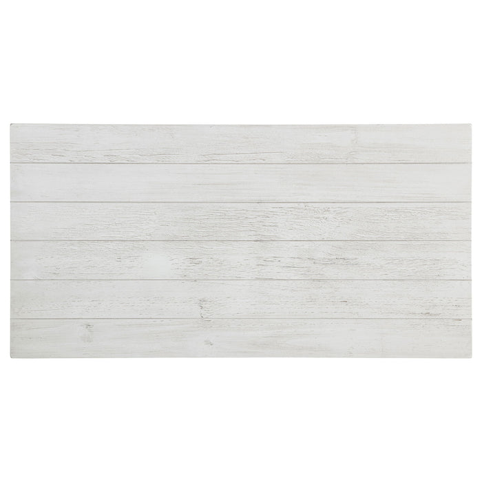 Castleton - Table