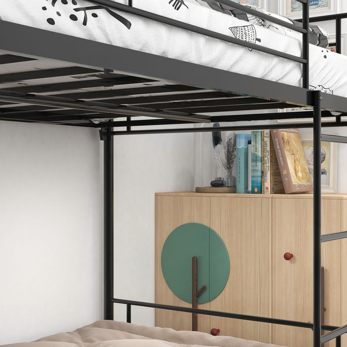 Space Saving Bunk Bed With Metal Frame And Ladder