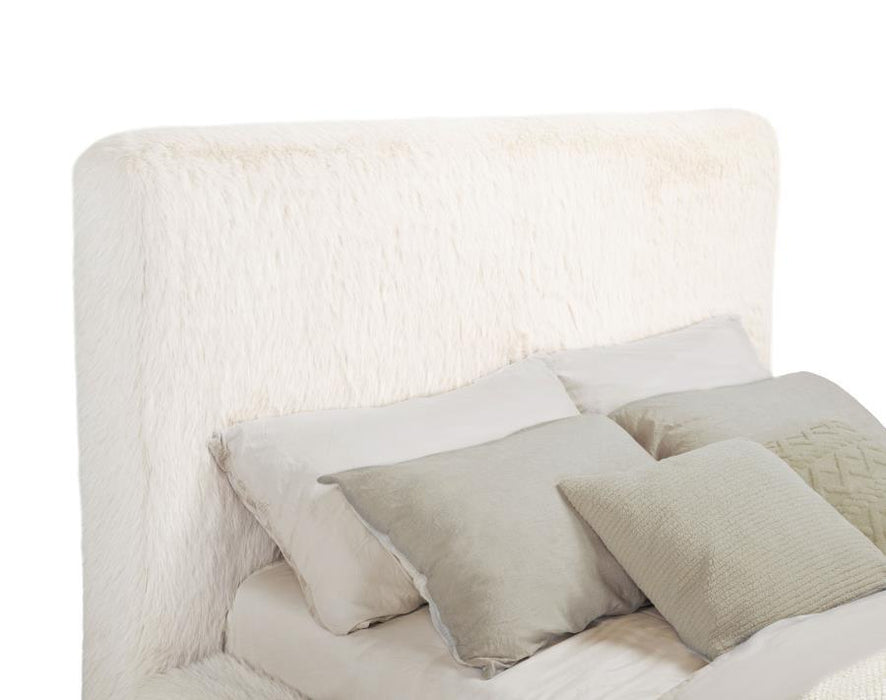 Rebecca - Faux Fur Upholstered Bed