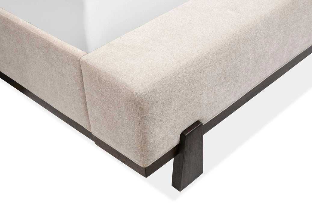 Tauren - Complete Upholstered Panel Bed