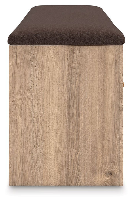 Kinlanni - Bedroom Upholstered Storage Bench - Tan / Brown