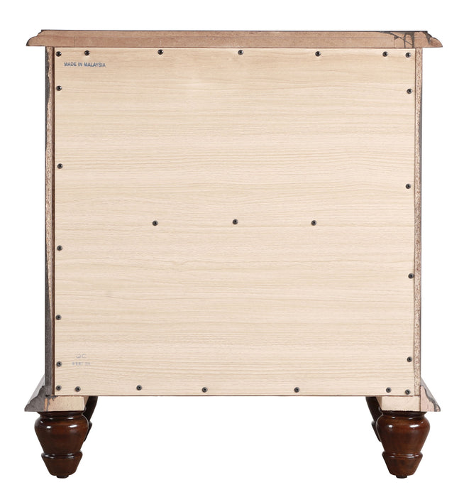 Elegant Traditional Nightstand