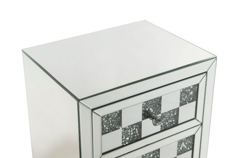 Noralie - 18" X 14" Accent Table With Faux Diamonds - Mirrored