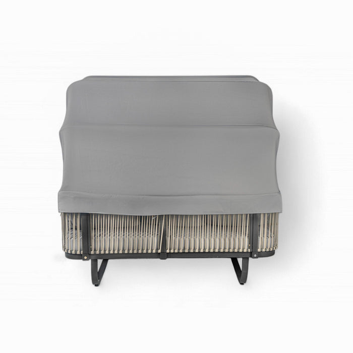 Outdoor Patio Rattan Daybed With Detachable Pillows