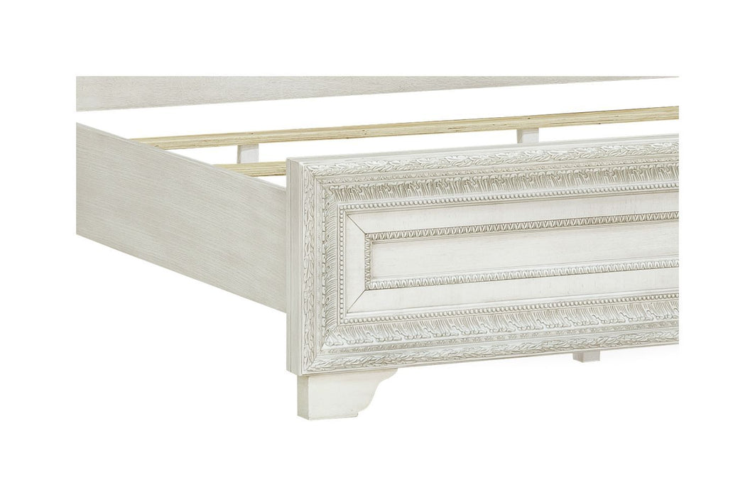Camila - Upholstered Bed