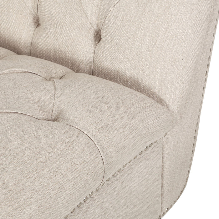 Chaise Lounge With Button Tufted Diamon Stitch