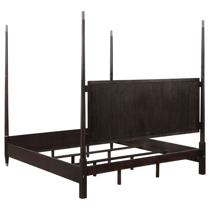 Niguel - Queen Size 4 Poster Bed With Finials, Floating Headboard - Brown