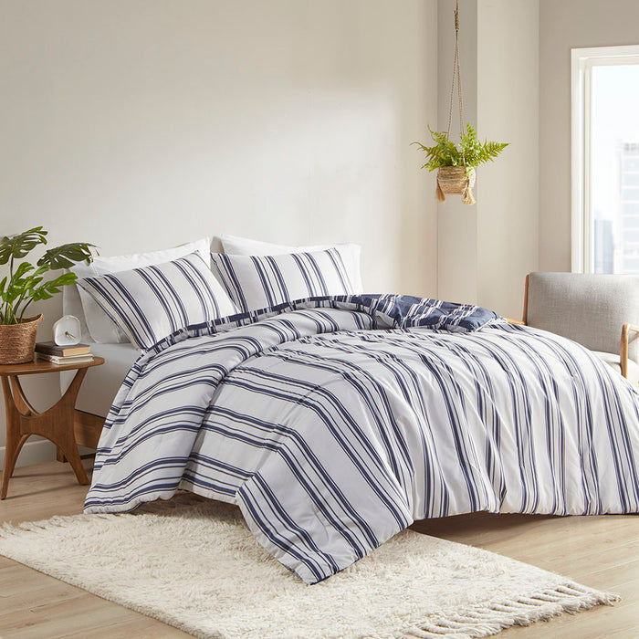 Striped Reversible Comforter Set - Navy