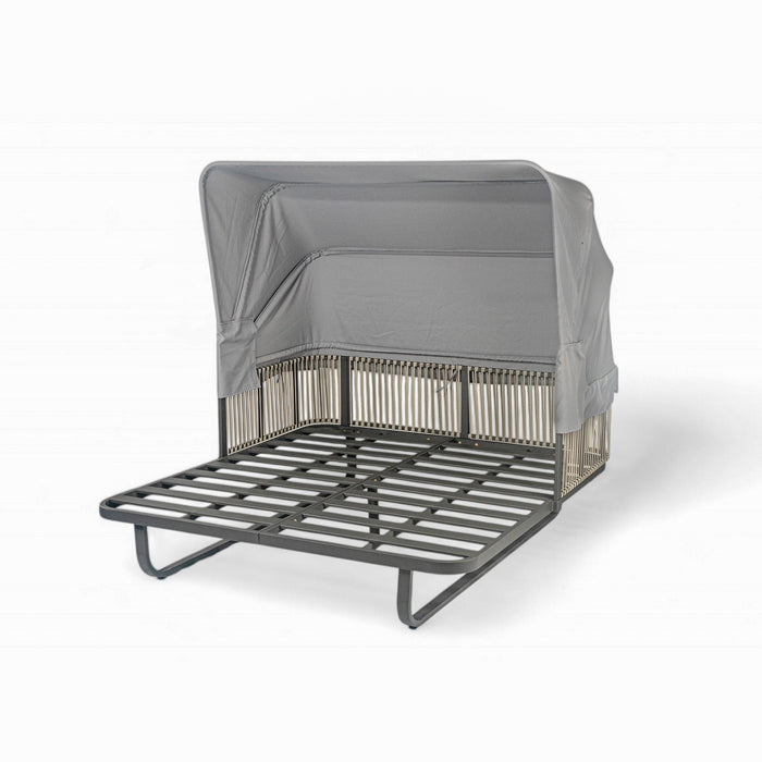 Outdoor Patio Rattan Daybed With Detachable Pillows