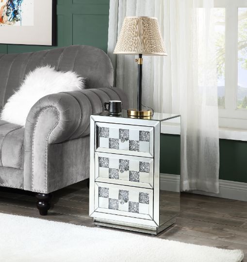 Noralie - 18" X 14" Accent Table With Faux Diamonds - Mirrored