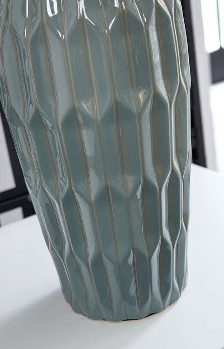 Hadbury - Ceramic Table Lamp (Set of 2) - Pale Blue / Teal