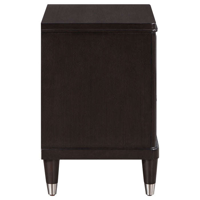 Niguel - 2 Drawer Nightstand With Felt Lined Top Drawer - Brown