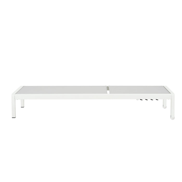 Outdoor Patio Chaise Lounge With 5 Reclining Positions