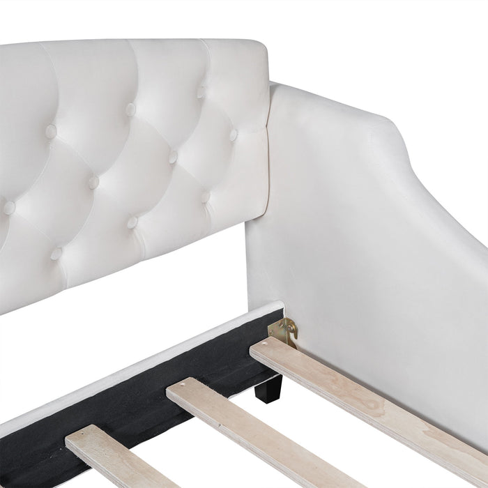 Modern Tufted Button Daybed