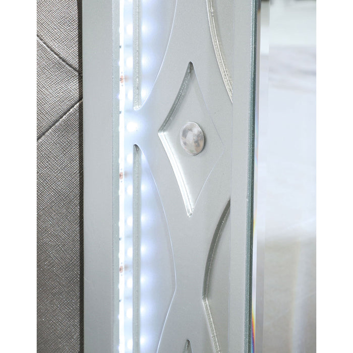 Karmen - Panel Bed