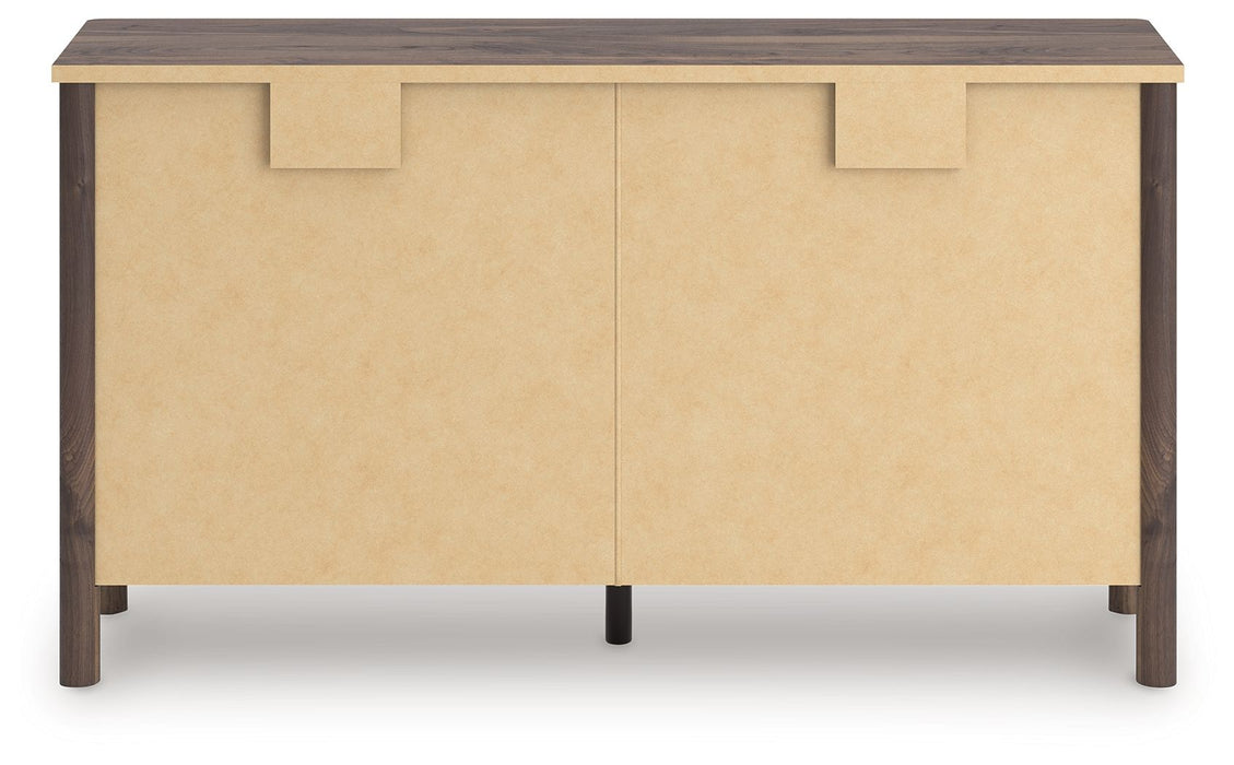 Pamytta - Six Drawer Dresser