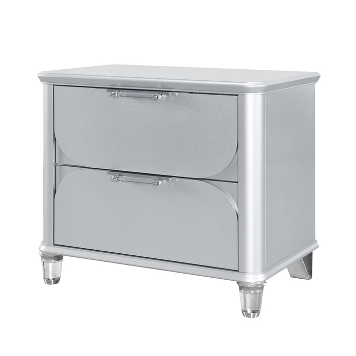 Laura - Nightstand With Sleek Frame And Fronts - Silver