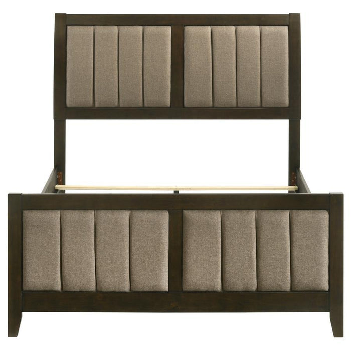 Wilkes - Upholstered Bed
