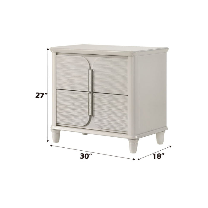 Laveda - Nightstand - Pearl White