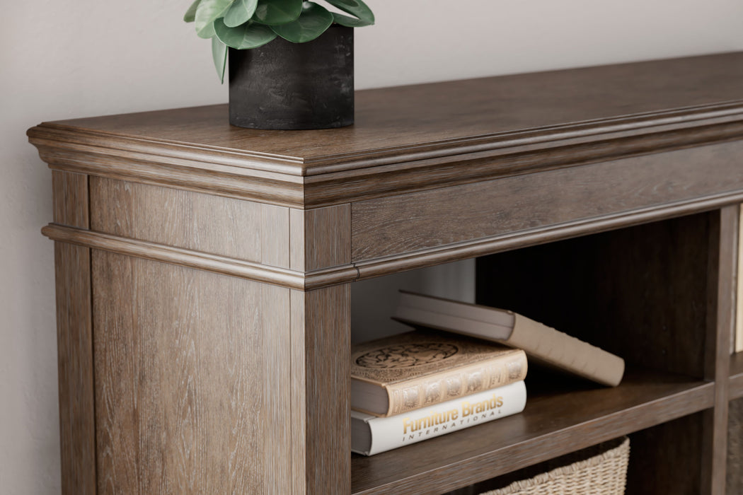 Janismore - Credenza - Weathered Gray