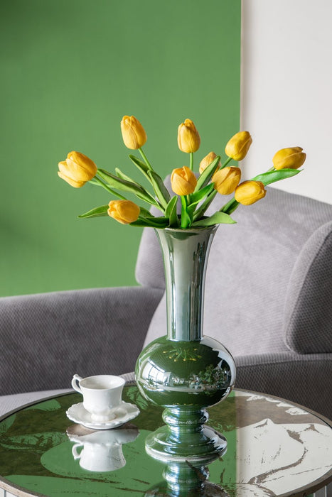 Round Table With Elegant Foral Design And Mirrored