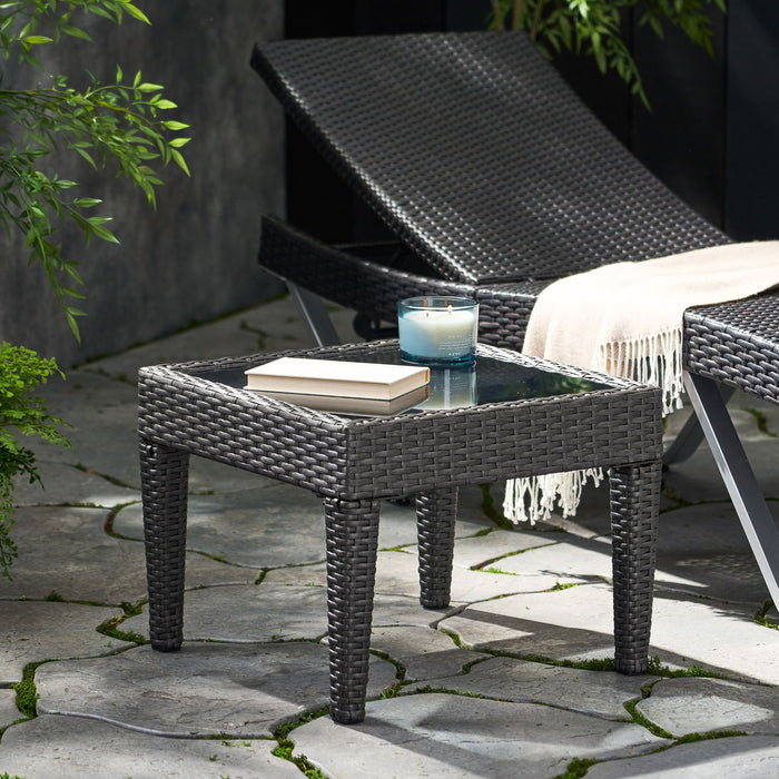 Outdoor Antibes Wicker Side Table, Accent Table - Gray