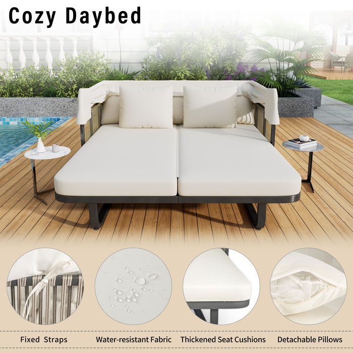 Outdoor Patio Rattan Daybed With Detachable Pillows