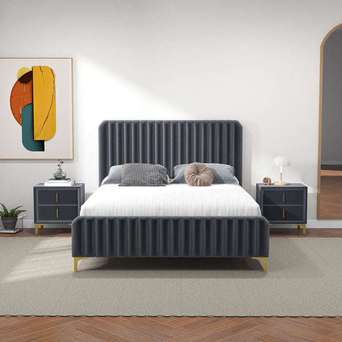Bethany - Queen Upholstered Platform Bed - Gray