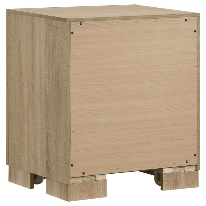 Arielle 4-piece Eastern King Bedroom Set Light Oak