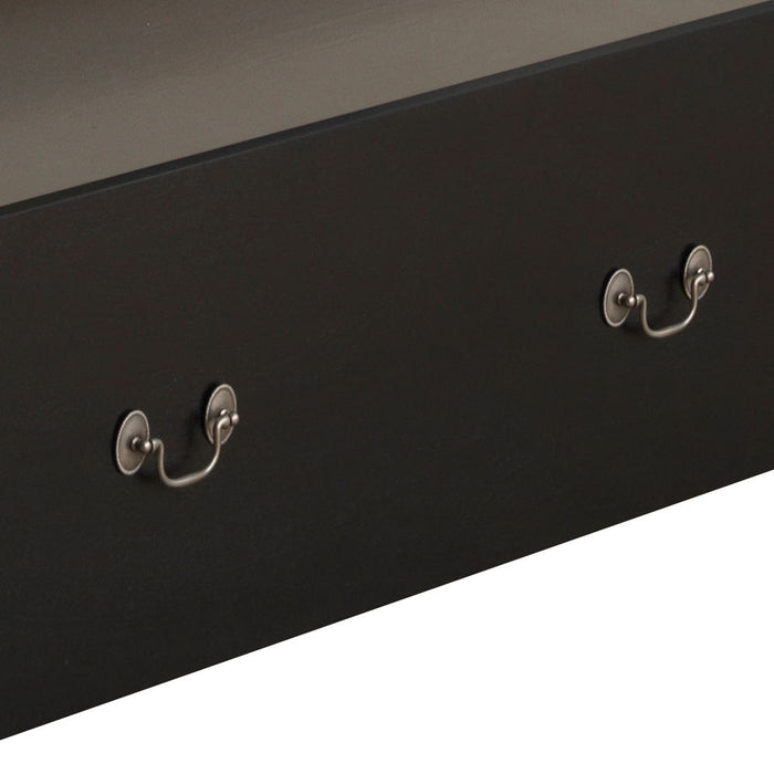 Elegant Trundle Bed With Timeless Charm