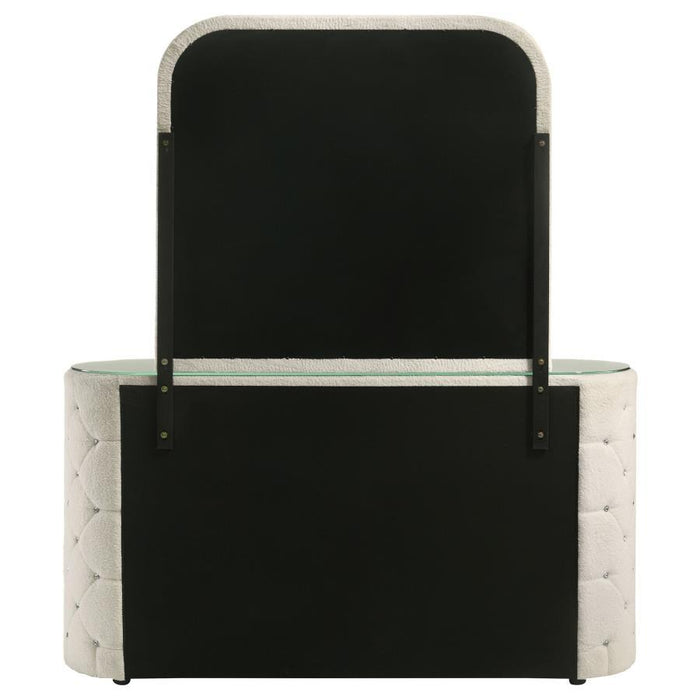 Sonya - 6-Drawer Upholstered Bedroom Dresser