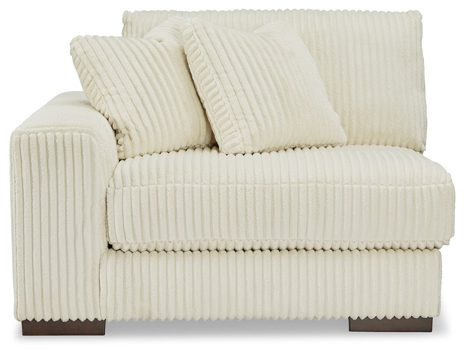 Lindyn - 6 Piece Sectional