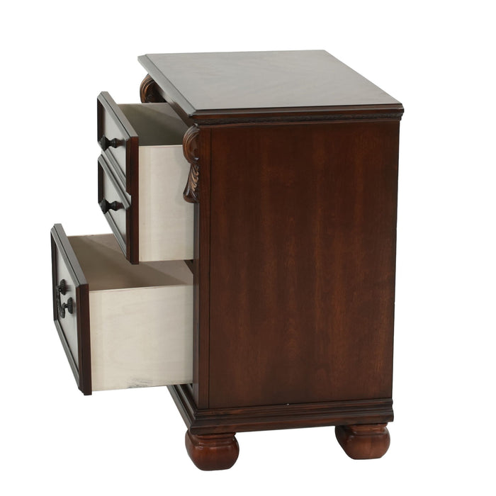 Bedroom Furniture Set With Traditional Style