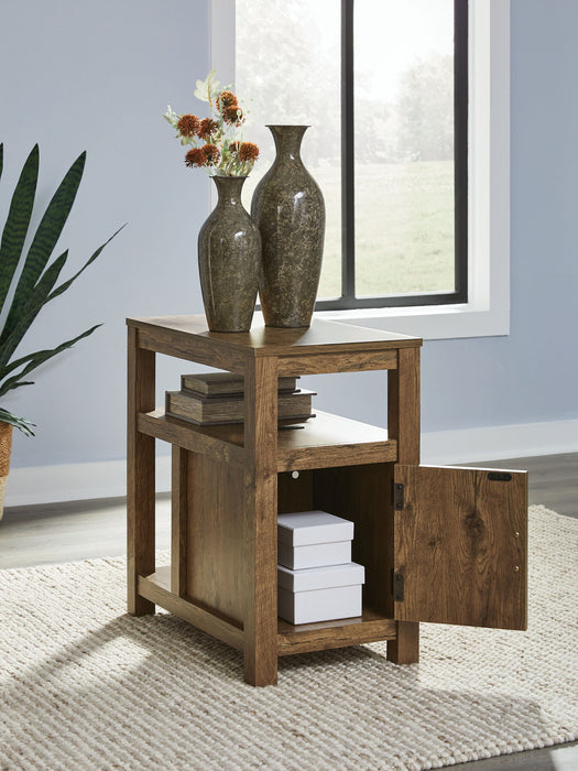 Fendenmore - Chair Side End Table