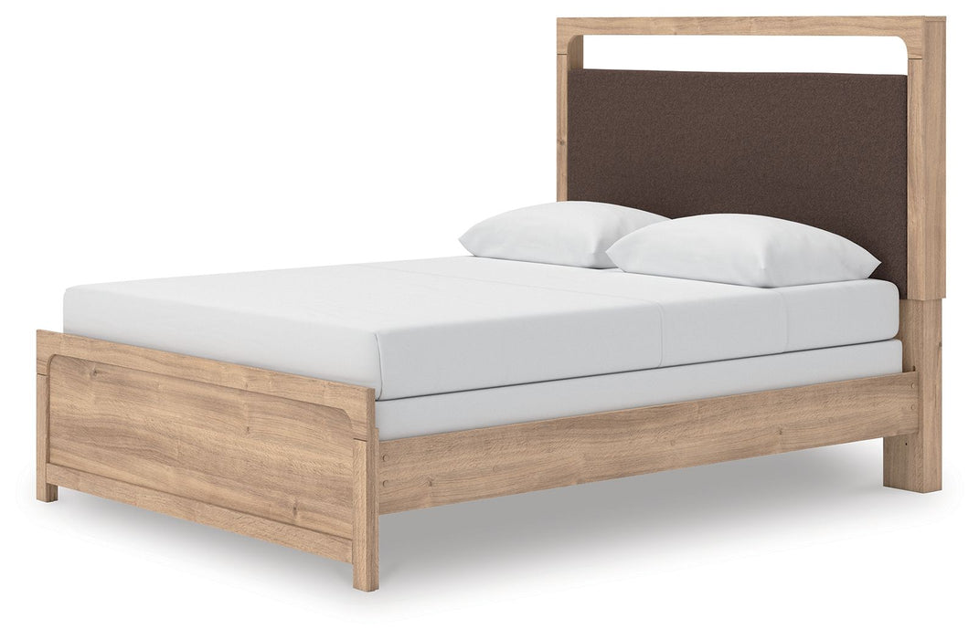 Kinlanni - Queen Upholstered Panel Bed - Tan