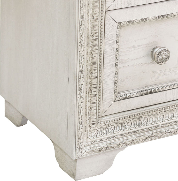 Camila - 9 Drawer Door Chest - Creamy White