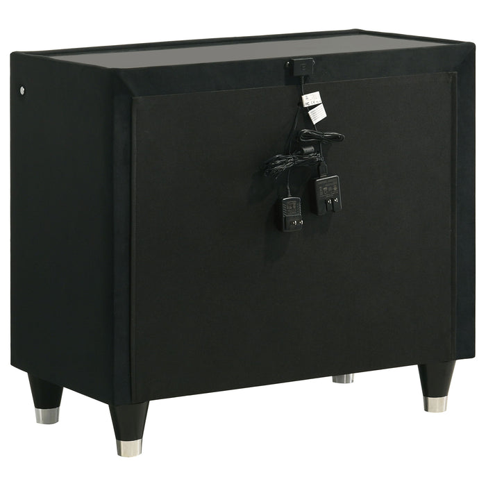 Lorient 4-piece California King Bedroom Set Black