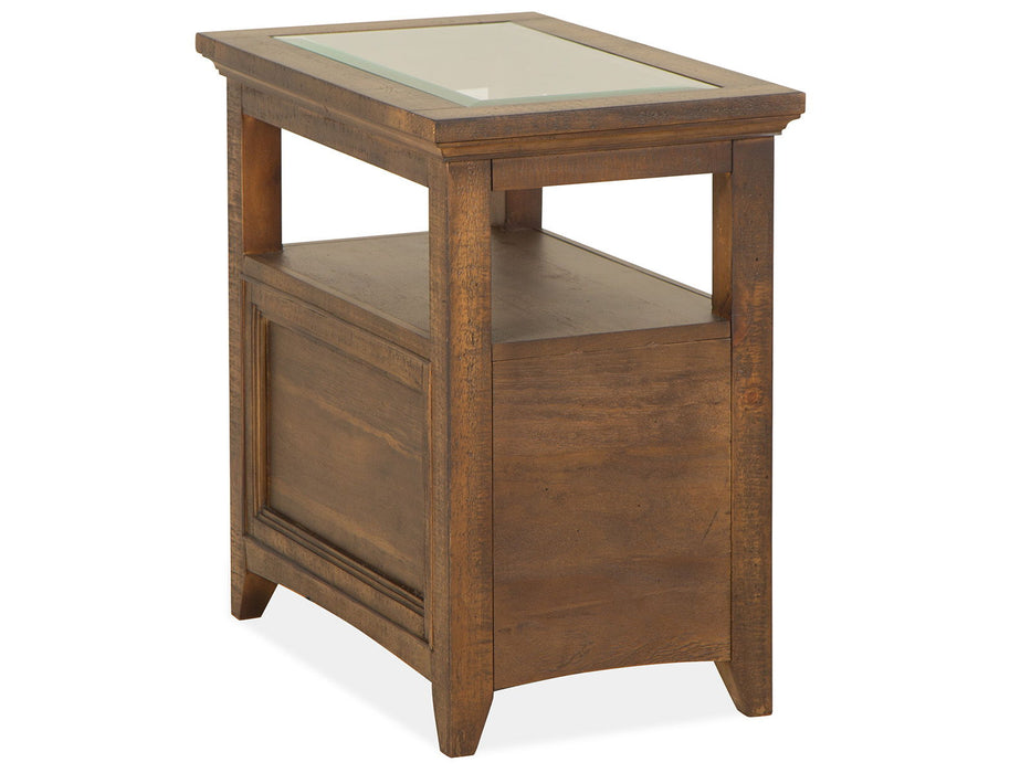 Bay Creek - Chairside End Table - Toasted Nutmeg