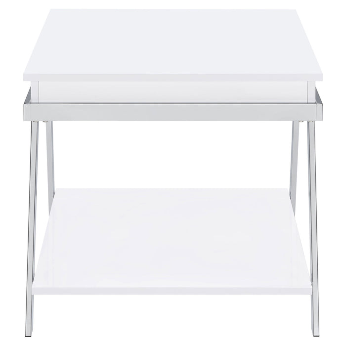 Briana - Table