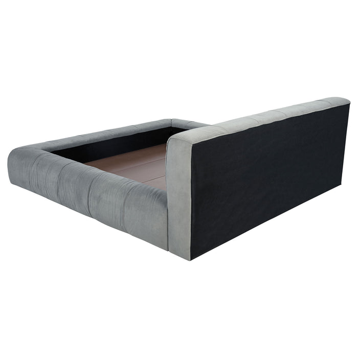Wilshire Upholstered California King Platform Bed Grey
