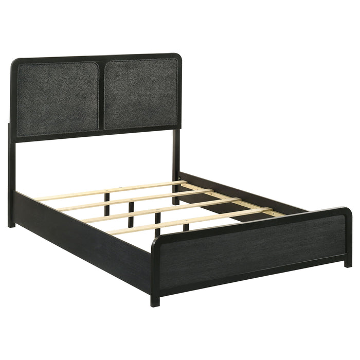 Cavelle 5-piece Full Bedroom Set Black